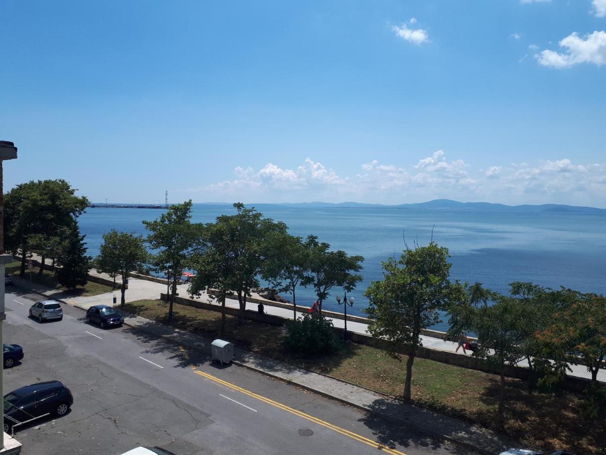 Самостоятелни Стаи На Брега На Морето Pomorie Eksteriør billede